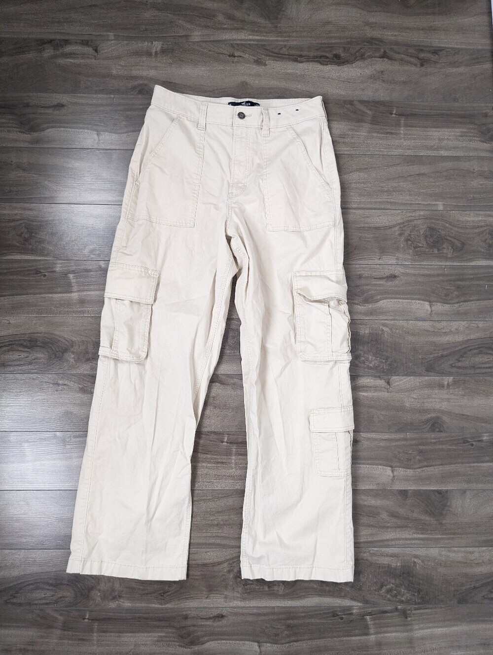 Hollister Ultra High Rise Baggy Cargo Khakis Size 29